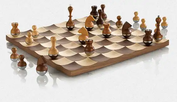 Wobble Chess Set
